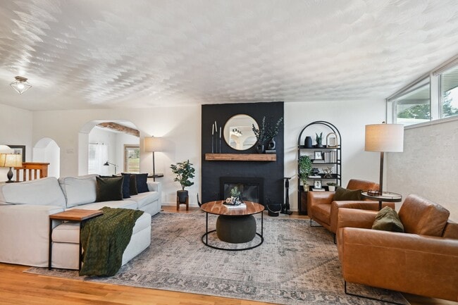 Photo - 5944 S Milwaukee Way