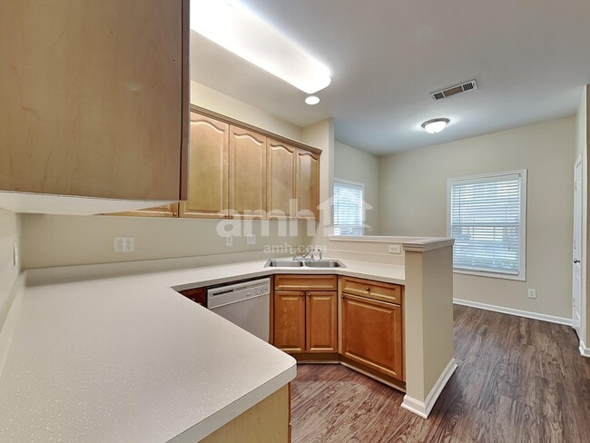 Photo - 2341 Suwanee Pointe Dr