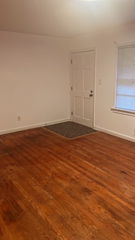 Photo - 403 S Oak Ave