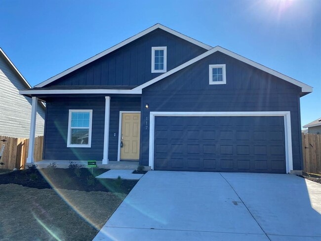 Building Photo - 117 Akela Wy