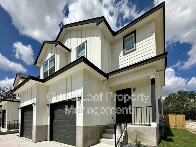 Building Photo - 728 Abigail Aly Rental