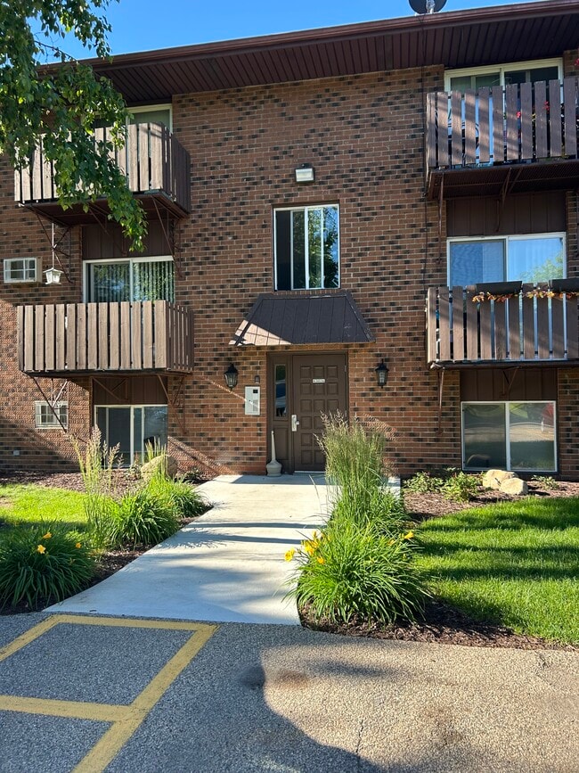 Photo - 1614 E Harding Dr