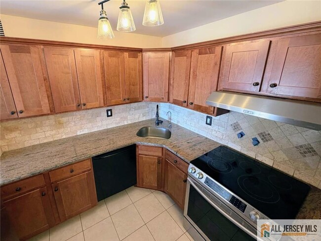 Photo - 770 Anderson Ave Unit 11C