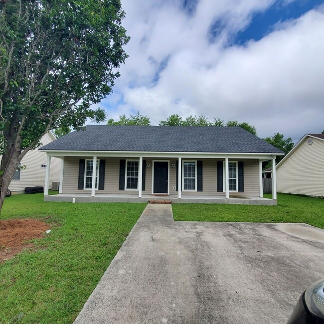 Building Photo - Charming 3-Bedroom Home with Private Fenced Yard in Valdosta, GA!