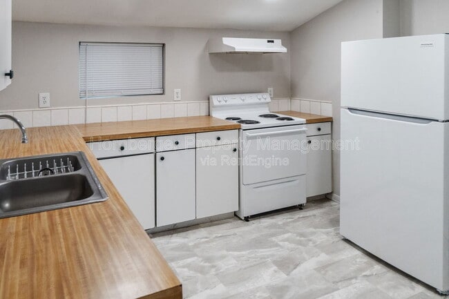 Photo - 227 E Ermina Ave Unit 1