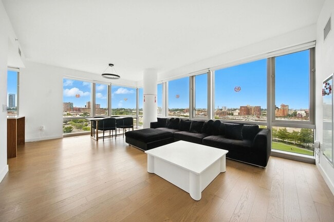 Photo - 75 Park Ln S Unidad 701 Rental