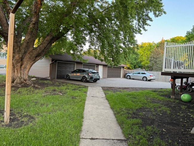 Photo - 422 Commodore Dr Unidad 424