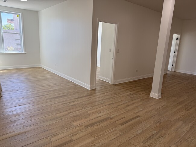 Photo - 222 N Genesee St Unit 207