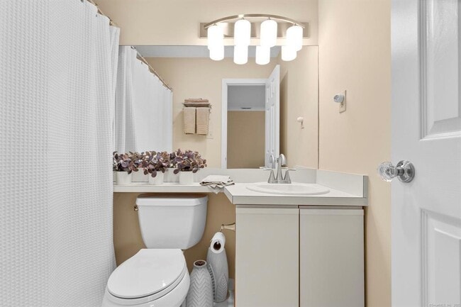 Photo - 103 The Arbors Unidad 103