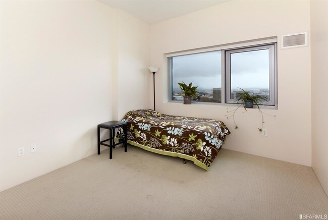 Photo - 1 Mandalay Pl Unidad 1501