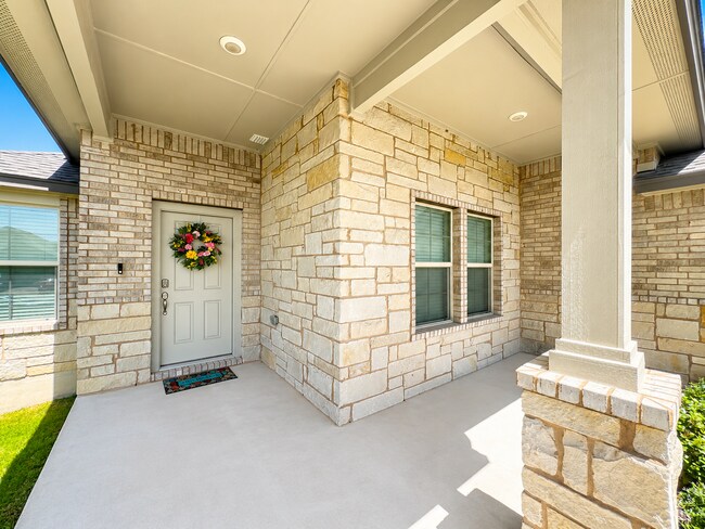 Photo - Available for Move-in June 10th!