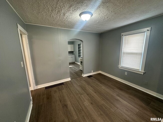 Photo - 1013 Mechanic St