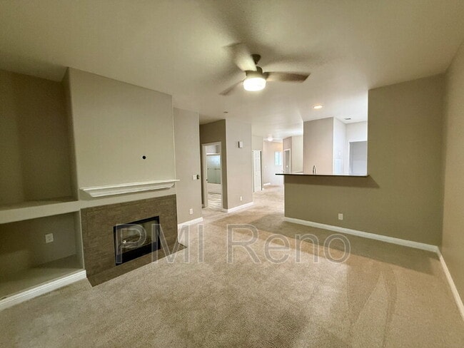 Building Photo - 900 S Meadows Pkwy Rental