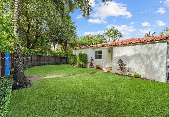 Photo - 2441 Swanson Ave