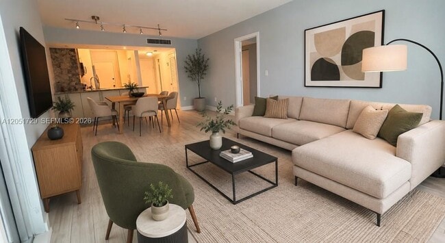 Photo - 2899 Collins Ave Unit 724