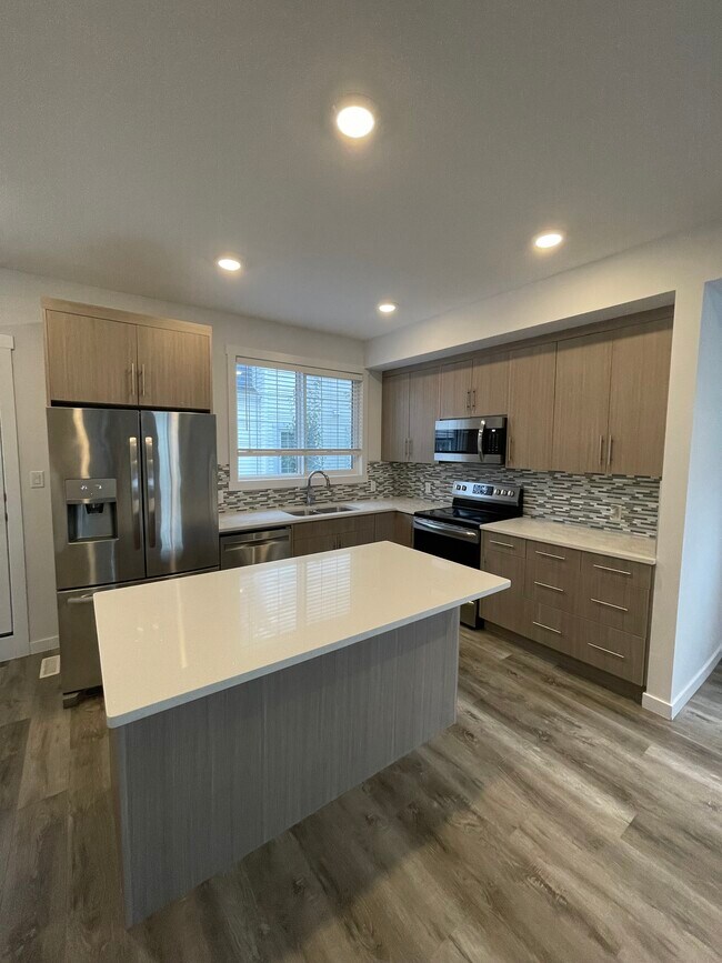 Photo - 3623 James Mowatt Trl SW