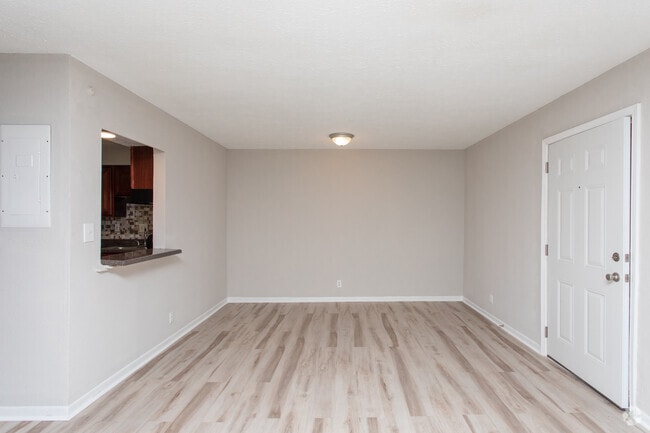 3BR, 2BA - Aspen Woods