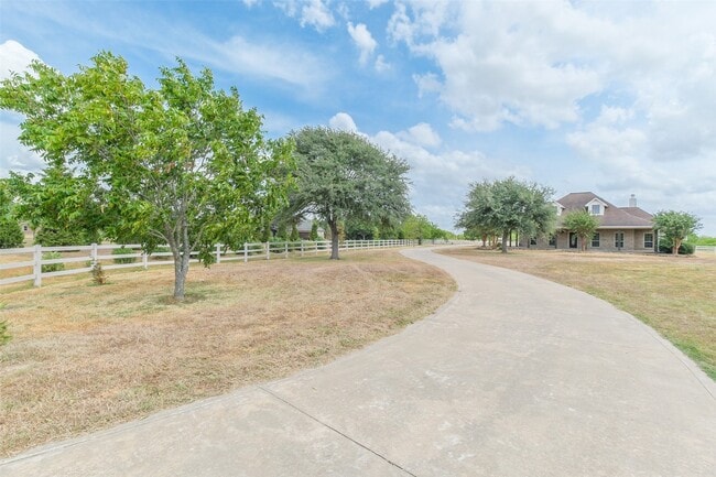 Photo - 23842 Stockdick School Rd