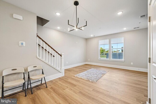 Photo - 2506 W Peninsula Dr