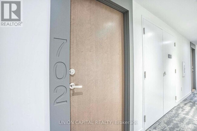 Photo - 20 Richardson St Unit 702