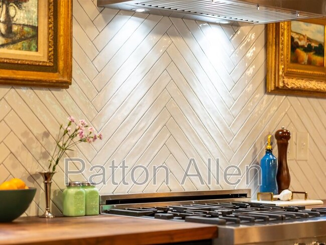 Photo - 206 Waynesville Ave