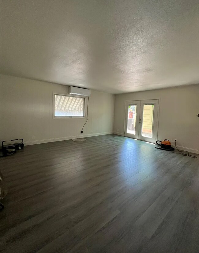 Photo - 2101 Brunson Ave