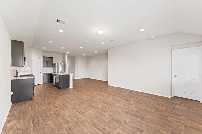 Photo - 919 Bright Lotus Ln