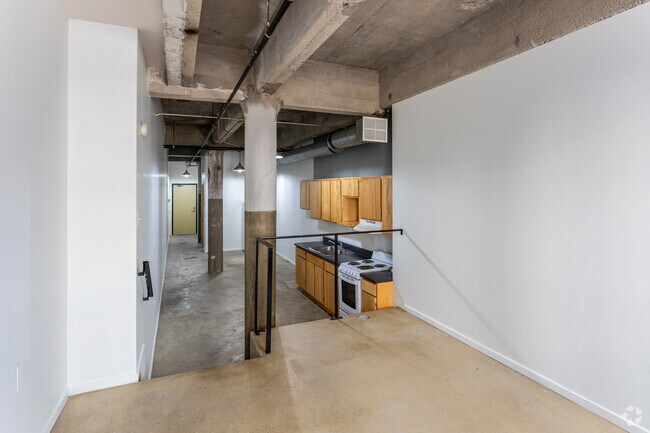 Studio - 570SF - Living Room