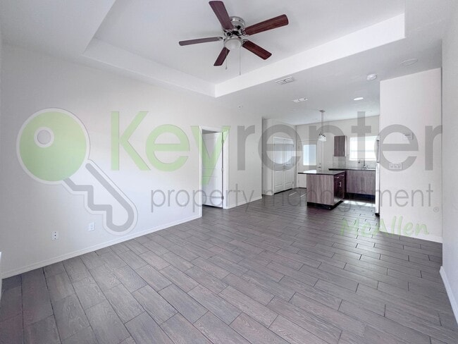 Photo - 3B/2B Gated Community, Pet friendly- Edinb...