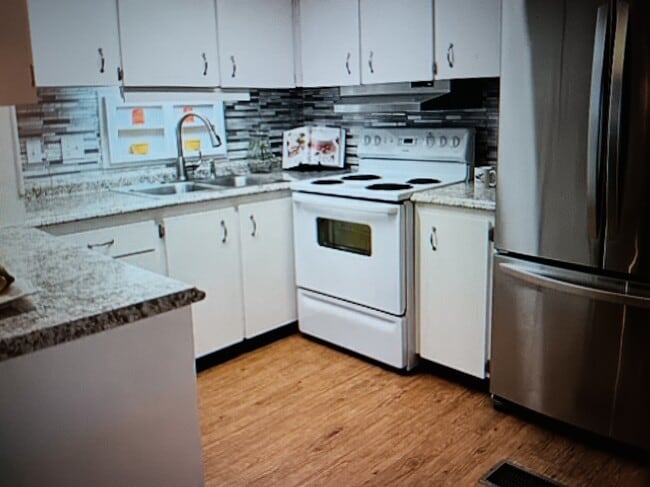 Photo - 4542 Friendly Harbor St