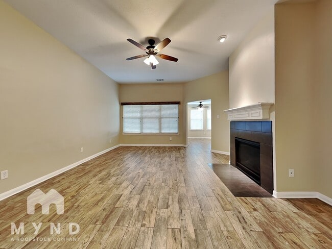 Photo - 2810 Orchid Tree Ln