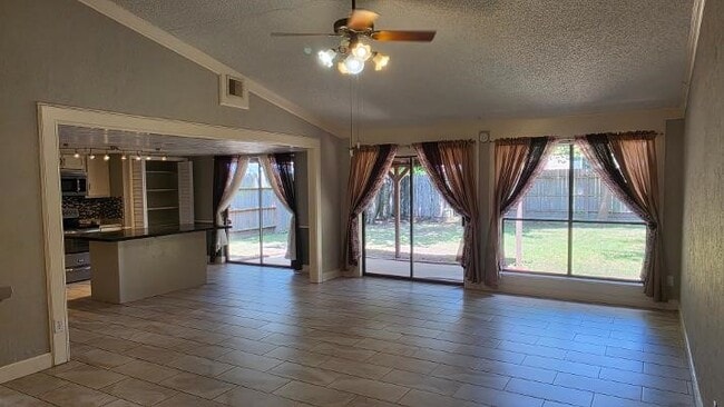 Photo - 15122 Cedar Ridge Dr