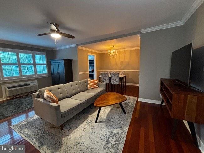 Photo - 820 S Washington St Unit 226