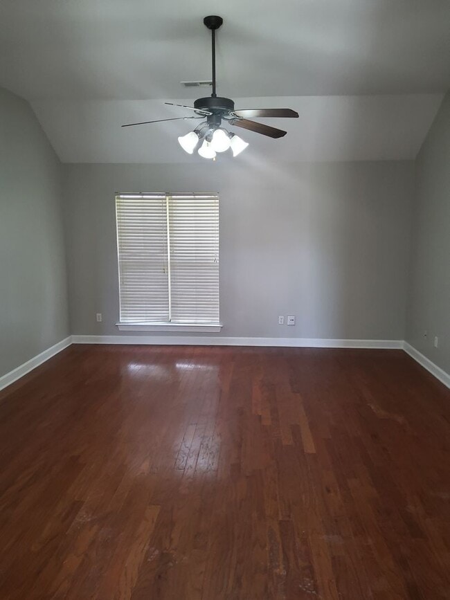 Photo - 3850 Farm Gate Cove