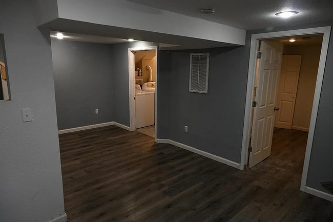 Photo - 716 7th Ave S