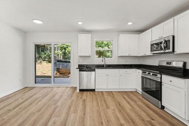 Photo - 518 W Rankin Ave Unit A