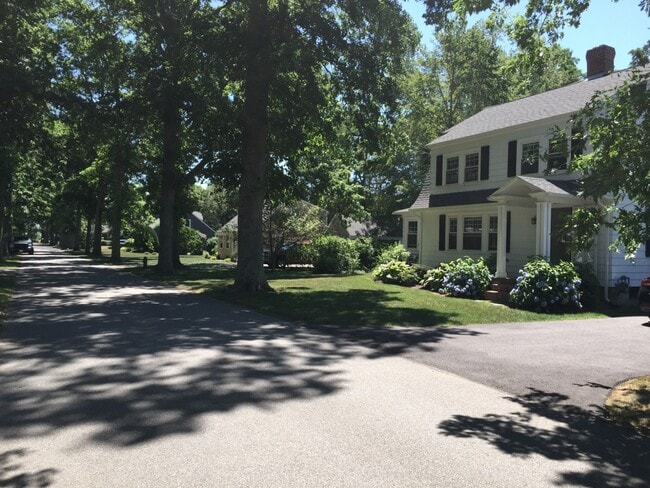 Photo - 43 Pin Oak Way House