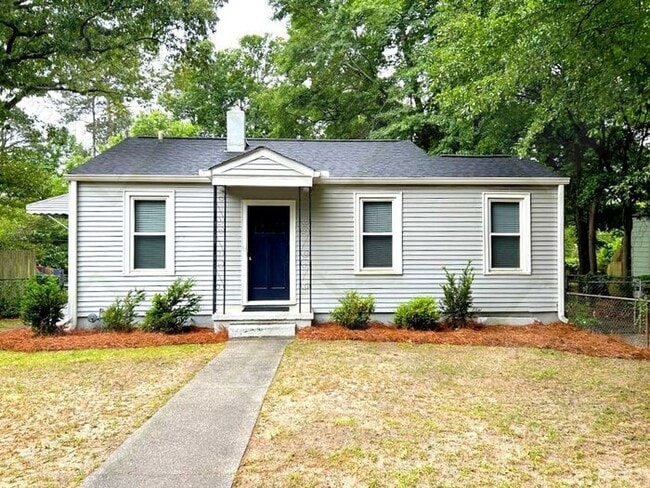 Building Photo - Charming 2-Bedroom Home in Rosewood Neighborhood
