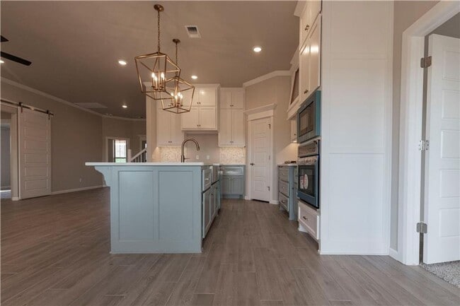 Photo - Luxury 4 Bedroom 3 Bathroom Home with bonus room & storm shelter in Deer Creek Schools- Neighborh...