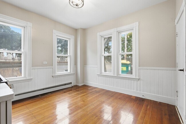 Photo - 97 Horace St Unit 1