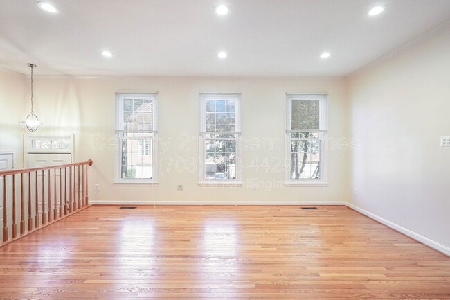 Photo - 4127 Trowbridge St
