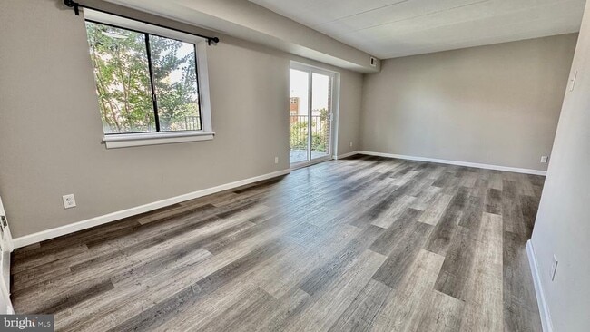 Building Photo - 6230 Edsall Rd Unit 202 Rental