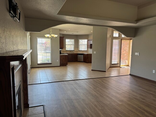Photo - 505 SW 164th Ter