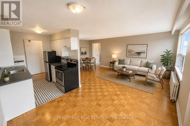 Photo - 108 Goodwood Park Ct
