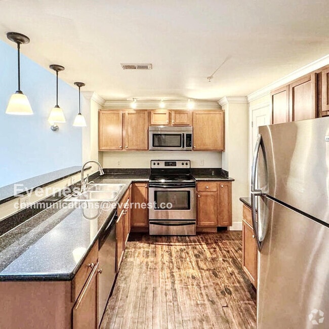 Building Photo - 525 E Grace St Unit 404 Rental