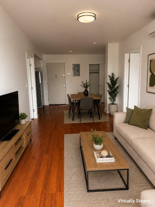 22-30-30 College Point Blvd Unit 2G