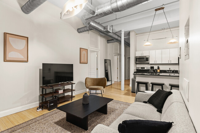 Model Unit - 37-43 Temple Place LLC Rental