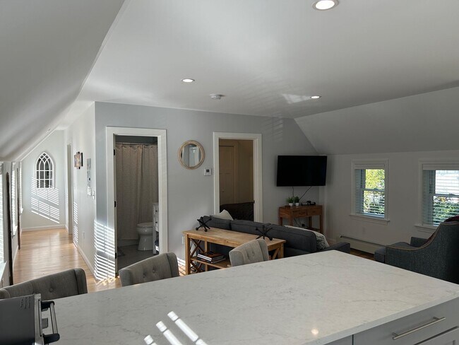 Photo - 9 Angle St Unit A