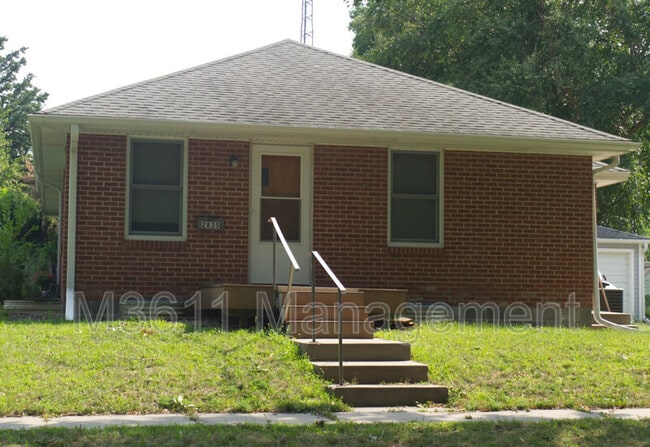 Building Photo - 2835 M St Rental