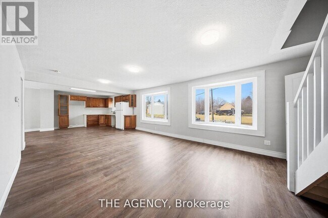 Photo - 75 Robinson Rd